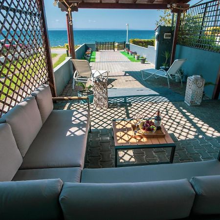 Seashell Luxury Apartment นิกิติ ภายนอก รูปภาพ